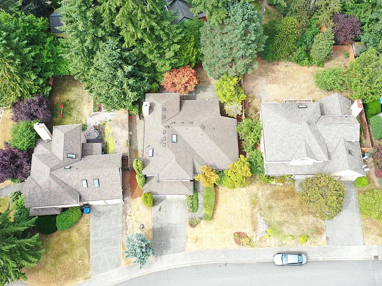 23952 SE 40th Pl — Photo 1