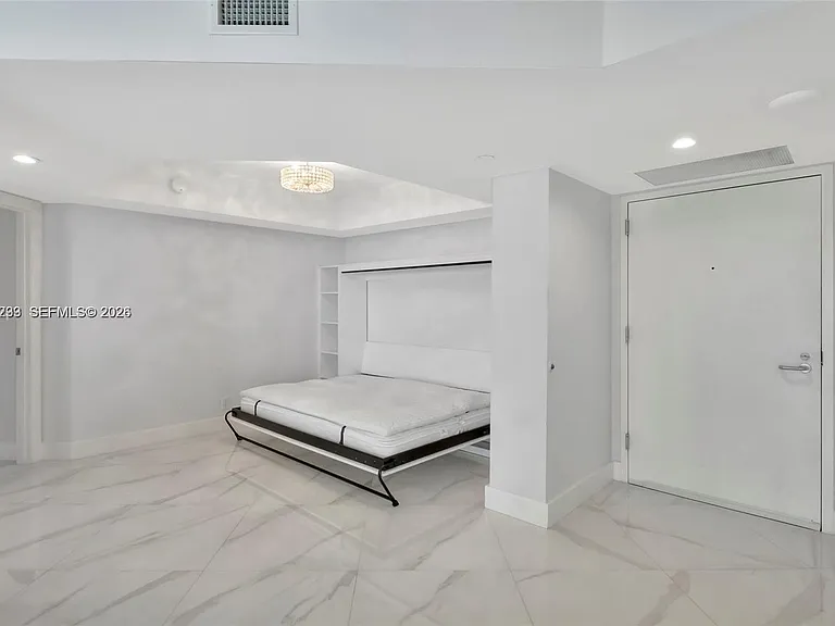 16425 Collins Ave #1612 — Photo 28