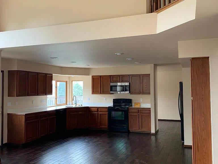 740 Maroonglen Ct — Photo 6