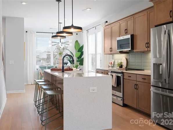 5604 Kingspan Dr, Charlotte, NC 28217