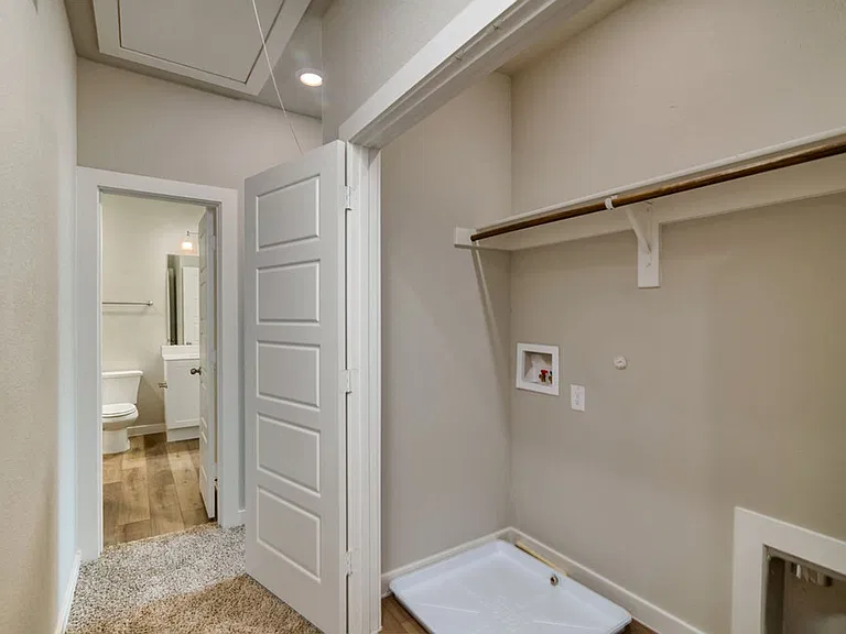 711 Harvest Moon Dr — Photo 14