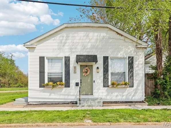 421 Wolf St, Edwardsville, IL 62025