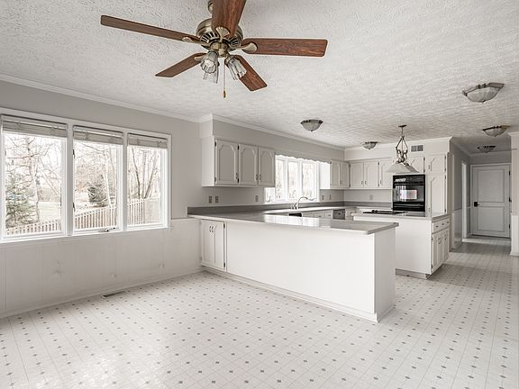 29th image of this home