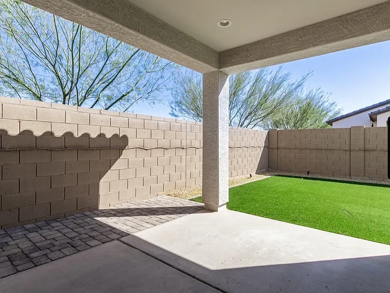 5721 W Getty Dr — Photo 9