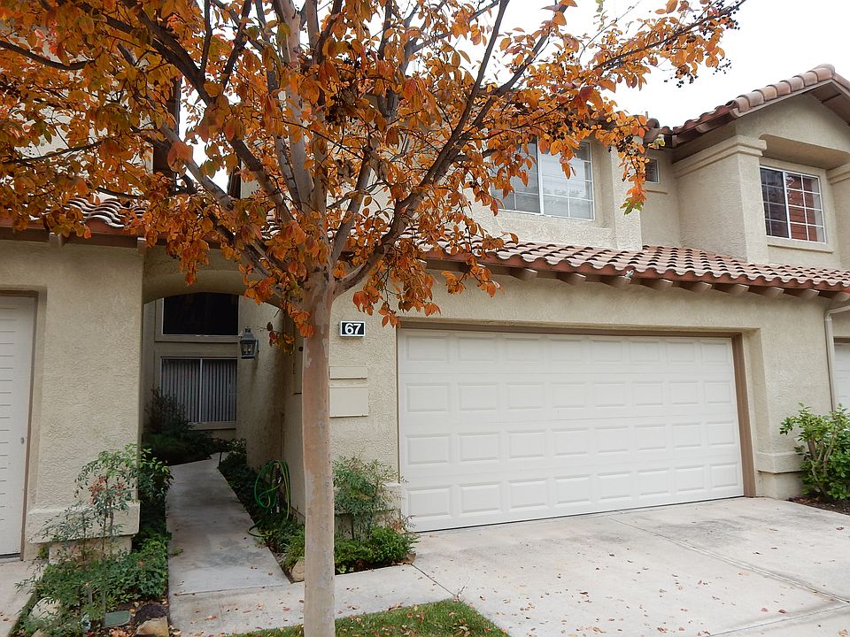 Full size 2-car driveway