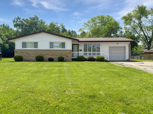 1712 Gleason Dr, Rantoul, IL 61866