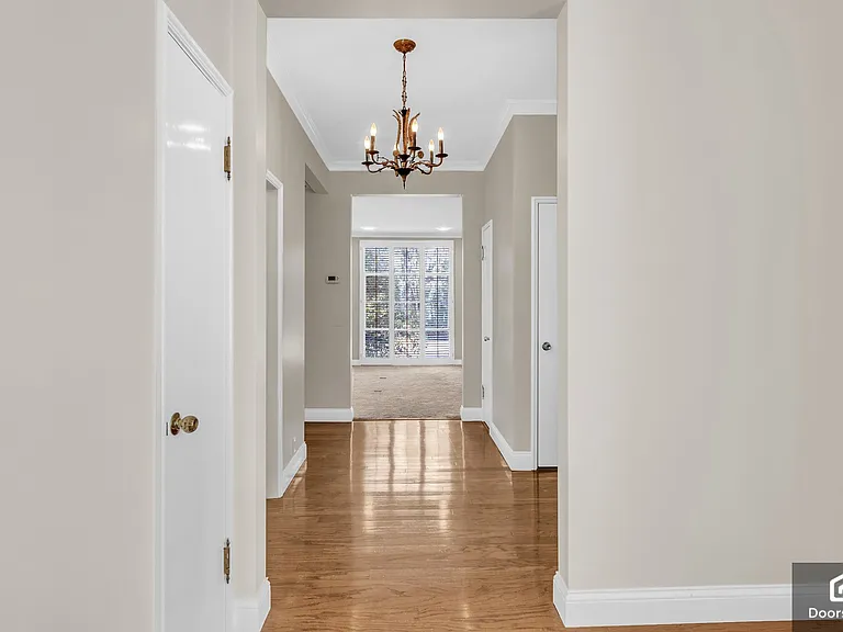 535 S Orange Grove Blvd #12 — Photo 11