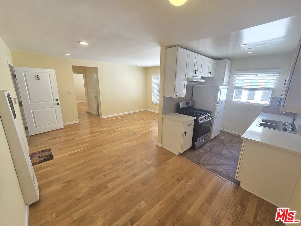 1 bed, 1.0 bath, 800 sqft, $1,850 — Photo 3