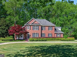 290 Youngs Cir, Fayetteville, GA 30215