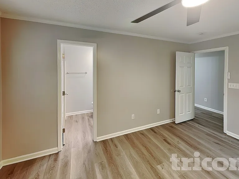 2104 David Earl Dr — Photo 9