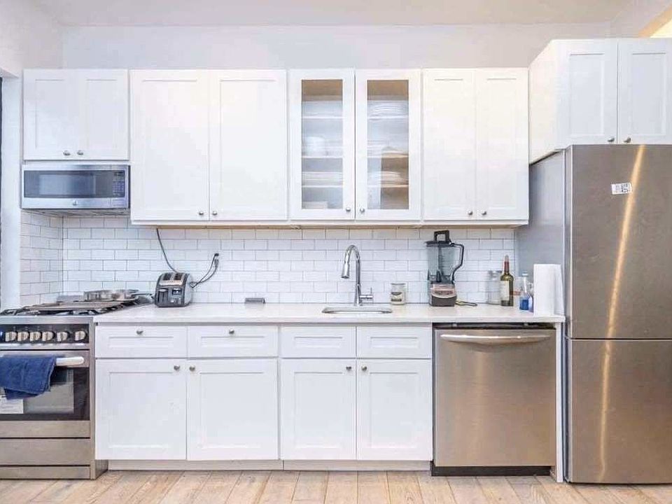 1st image of 4720 46th St APT 3R