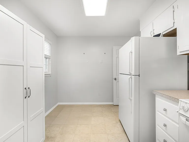 8418 Knights Bridge Rd — Photo 16