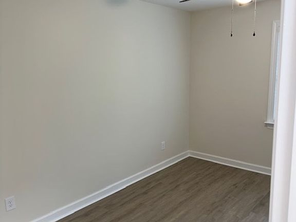 3rd image of 1353 Northridge Dr