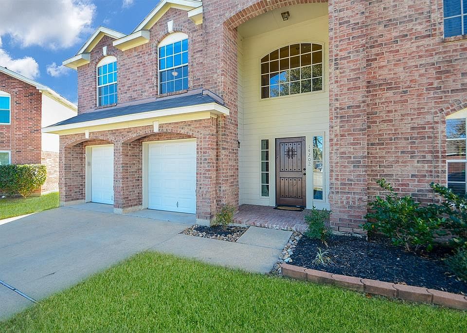 1st image of 14202 Barker Bayou Ct