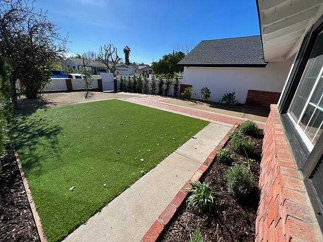 Private front yard.