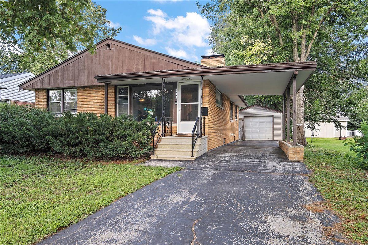 444 S Adelaide St, Normal, IL 61761 Zillow