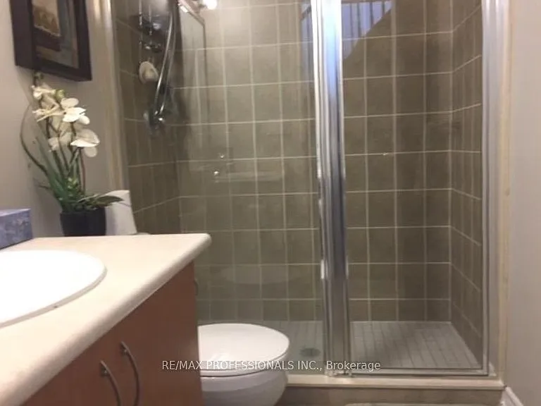 2351 Lakeshore Rd W #3 — Photo 15