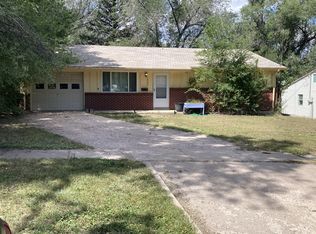 1402 McArthur Ave, Colorado Springs, CO 80909