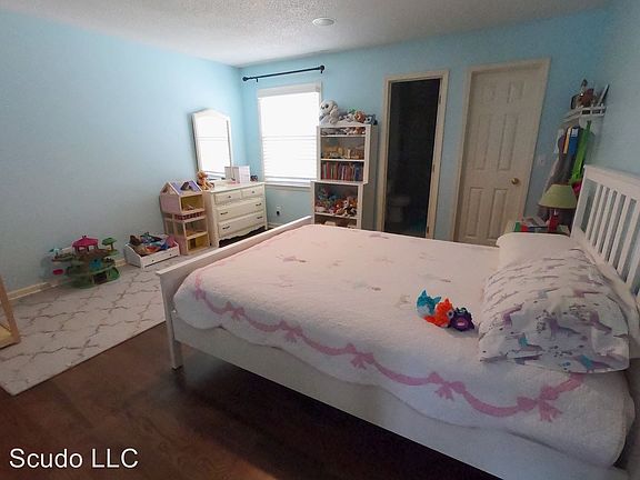 4th image of 9800 W 130th St