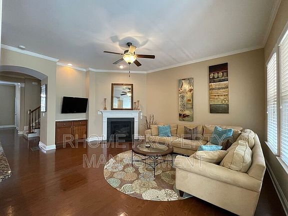 4th image of 1145 Parktown Dr