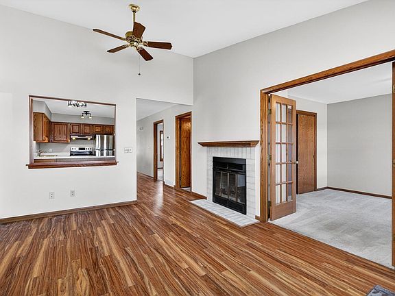 3rd image of 984 Tullar Rd #17