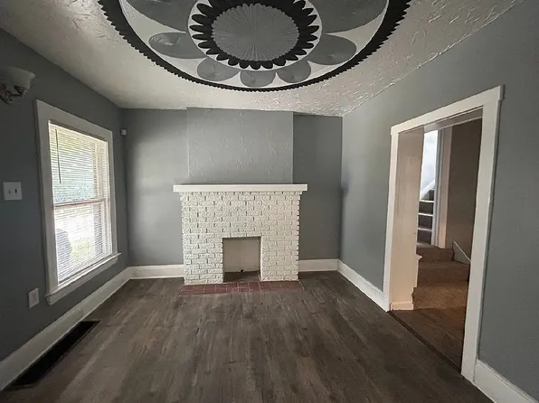 1505 E 133rd St, East Cleveland, OH 44112