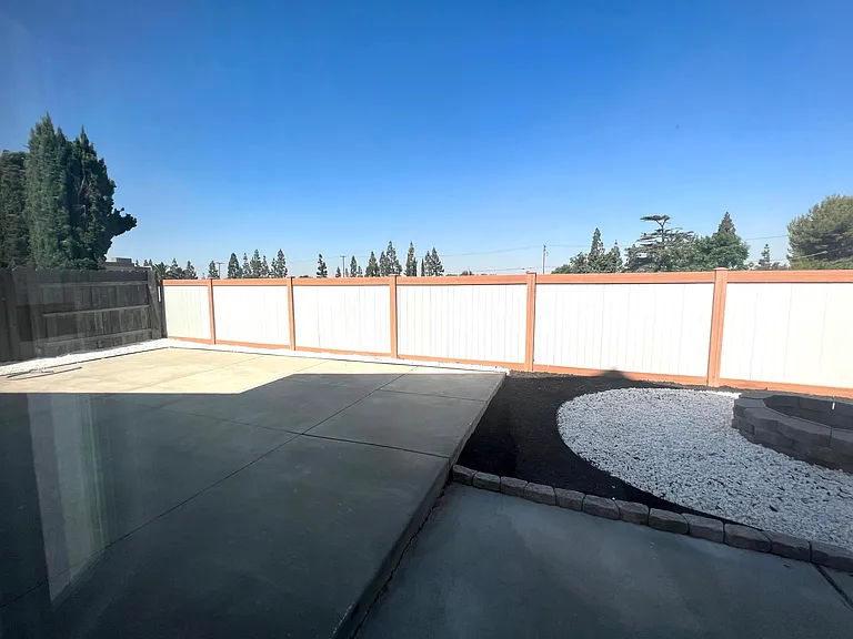 2770 Rippling Brook Pl — Photo 17