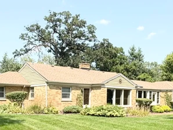 17W163 Oak Ln, Bensenville, IL 60106