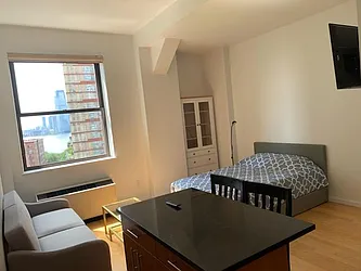 Rented by New York Residence