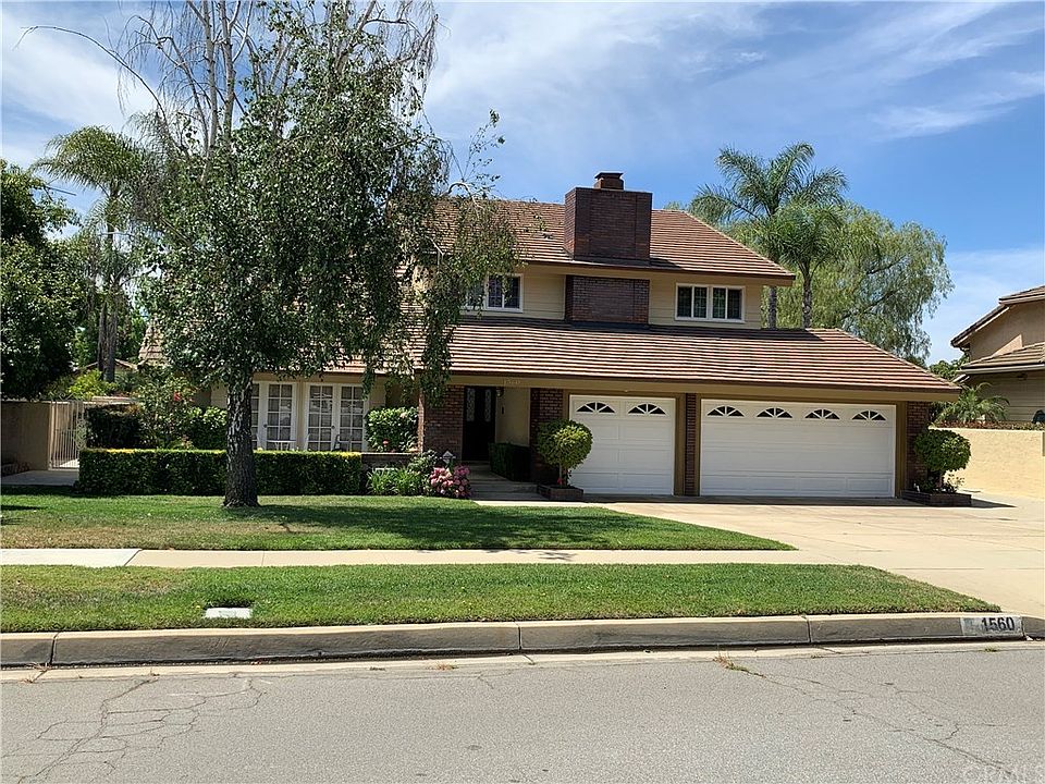 1st image of 1560 Rosewood St
