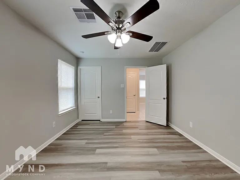 627 Coyote Canyon Ct — Photo 14