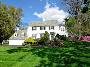 48 Westwood Rd, West Hartford, CT 06117