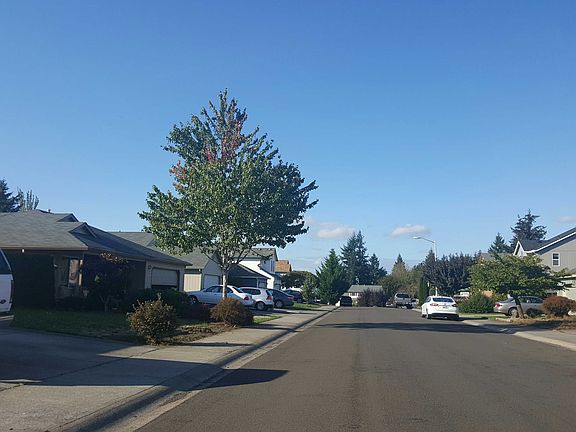 4th image of 2508 NE 164th Ave