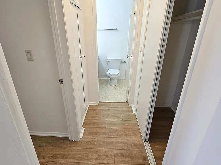 1202 N Fuller Ave #6 — Photo 7