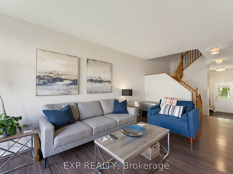 2215 Silverado Cres — Photo 10