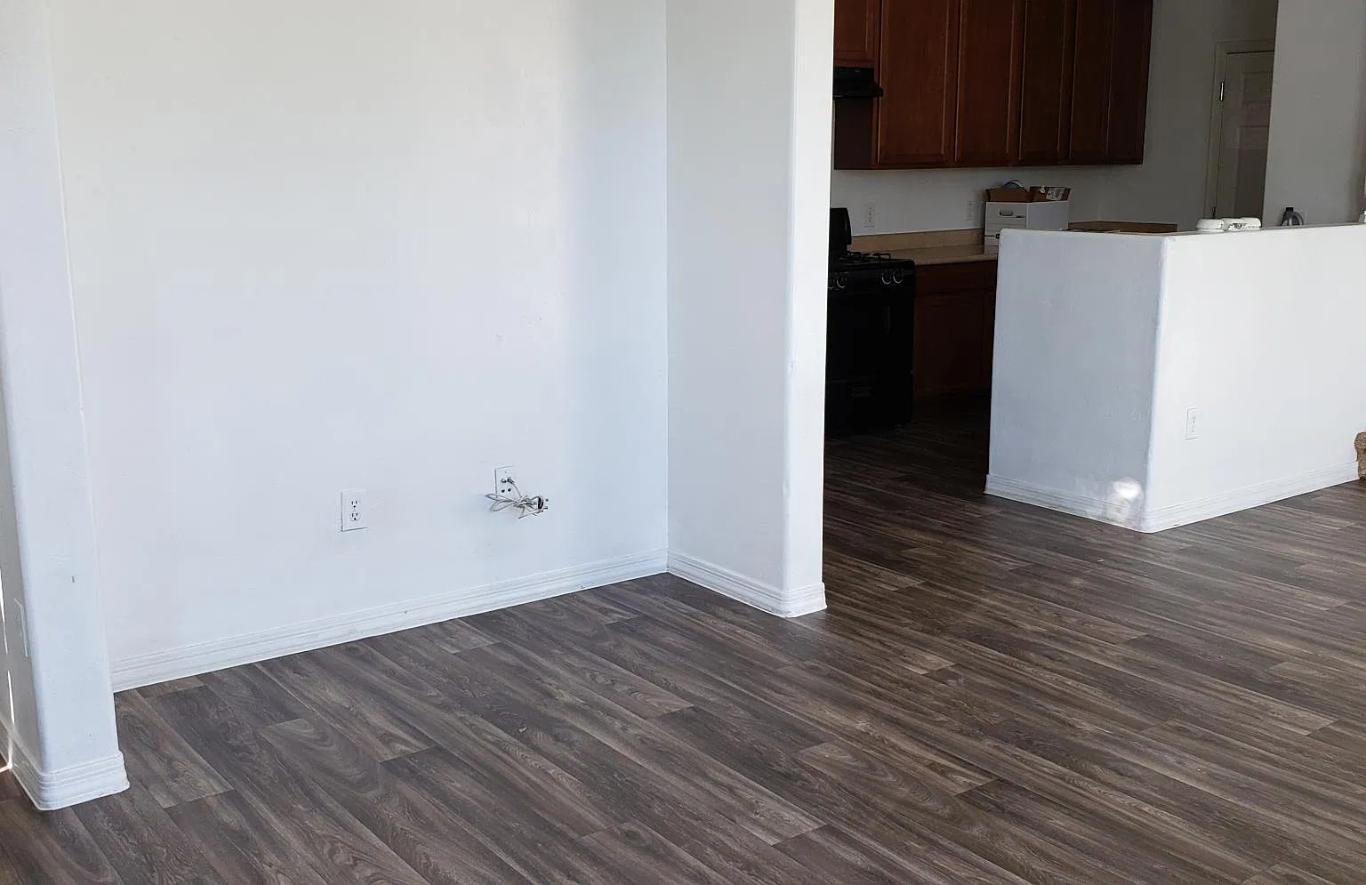 3 bed, 2.5 bath, 1378 sqft, $2,200 — Photo 4