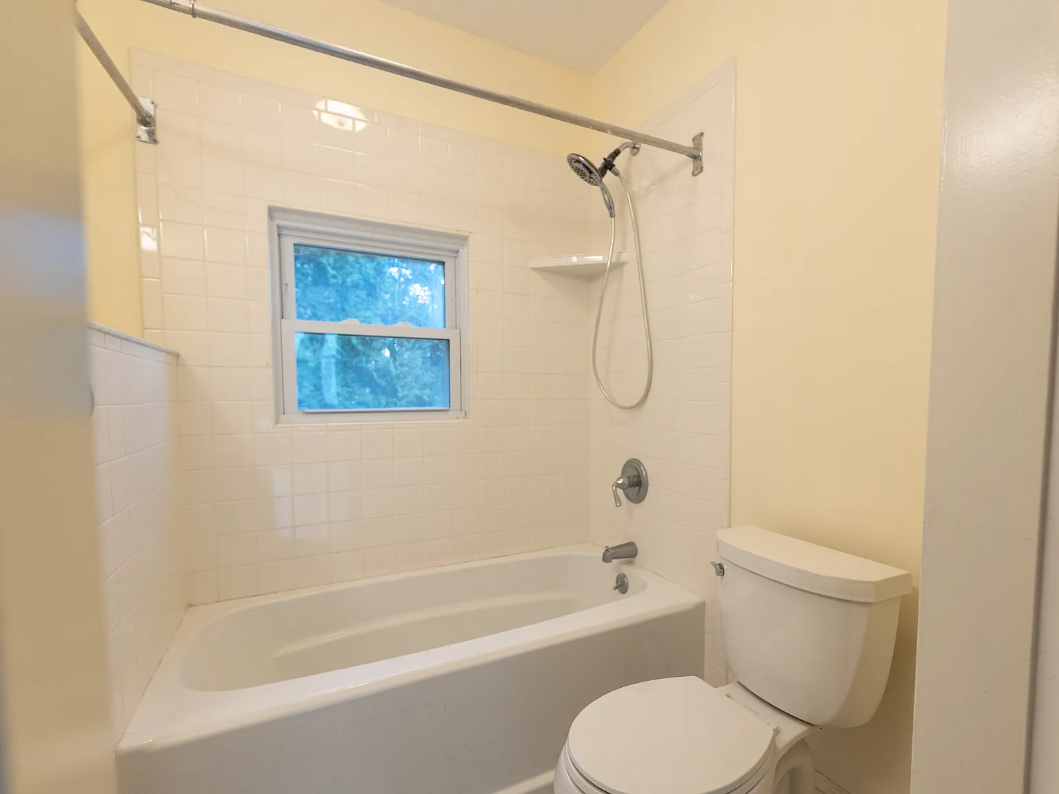 2 bed, 1000 sqft, $2,250 — Photo 4