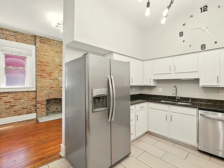 1025 S 1st St #1 — Photo 22