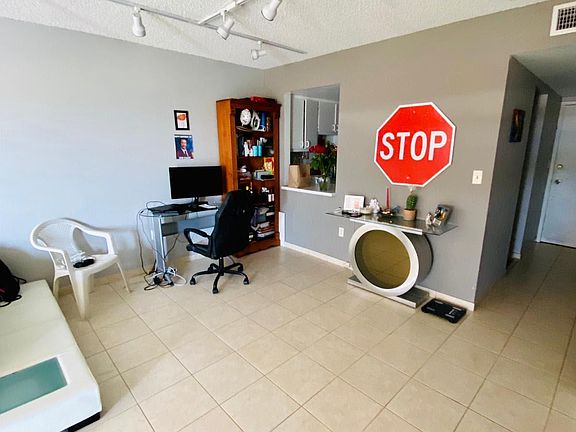 2nd image of 1351 NE Miami Gardens Dr #902