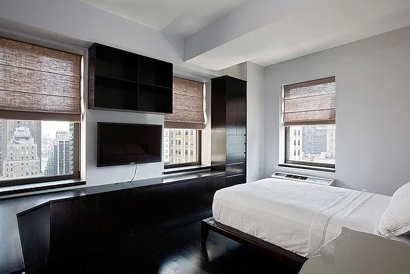 Rented by Avenue Real Estate | media 4