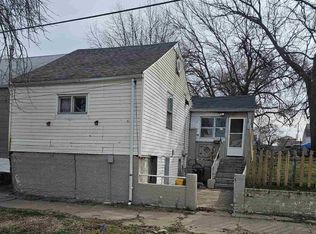 733 S 7th St, Quincy, IL