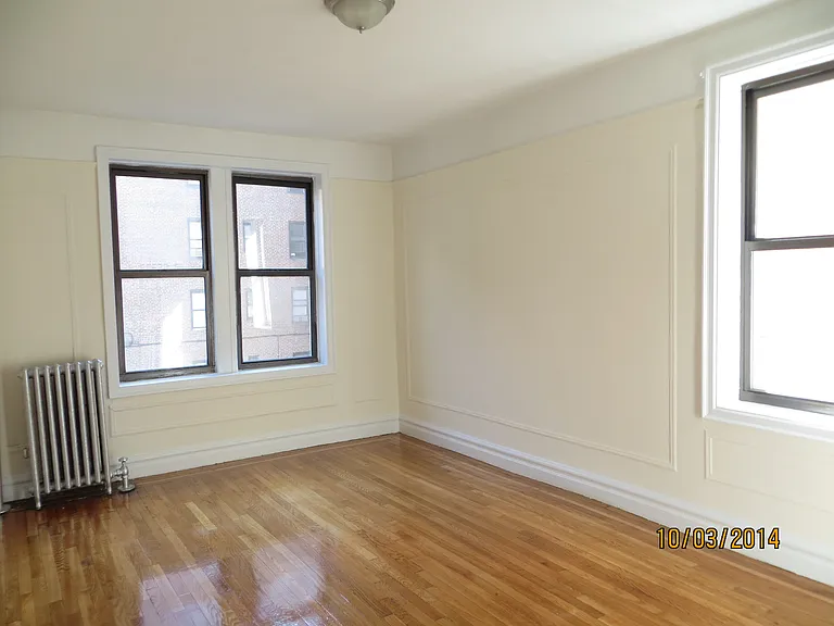 2138 Wallace Ave — Photo 8
