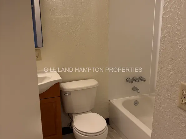 825 SE 2nd St #8, Pendleton, OR 97801