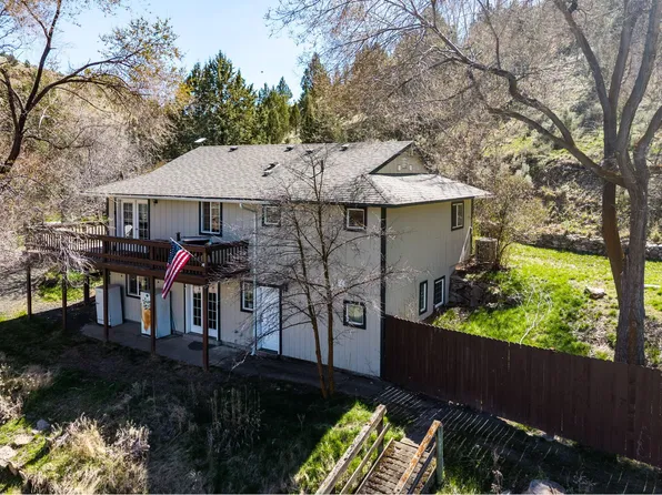 27374 Bumpy Rd, John Day, OR 97845