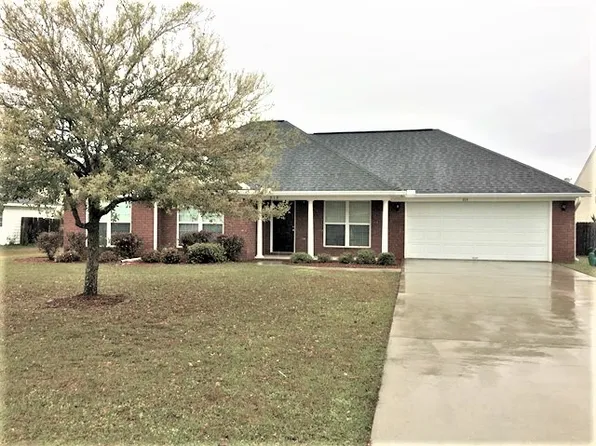 315 Pebble Dr, Rincon, GA 31326