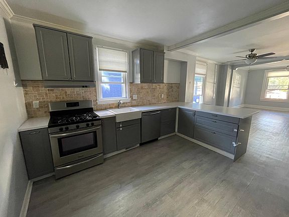 2nd image of 310 Milligan St