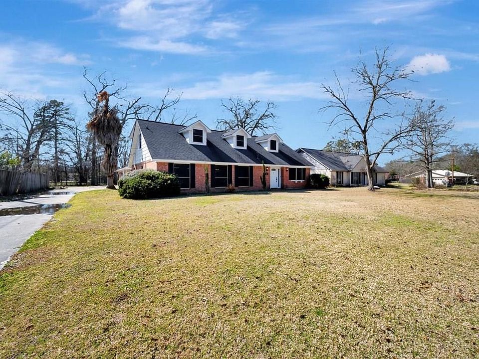 1st image of 302 Hunters Creek Dr