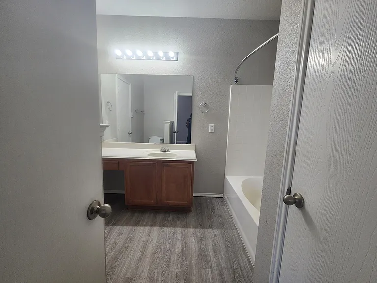 6429 Waterhill Ln — Photo 16