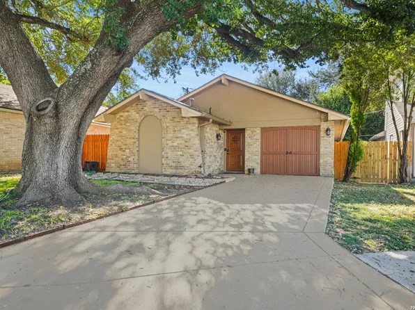 5216 VINECREST CIR, Kirby, TX 78219