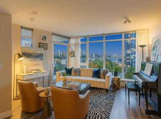 175 W 2nd St #901, North Vancouver, BC V7M0A5